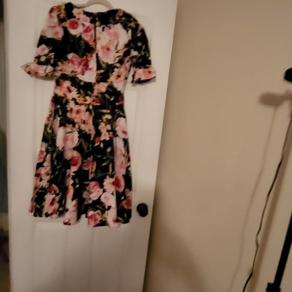 Unique Vintage large black floral swing - Picture 4 of 4